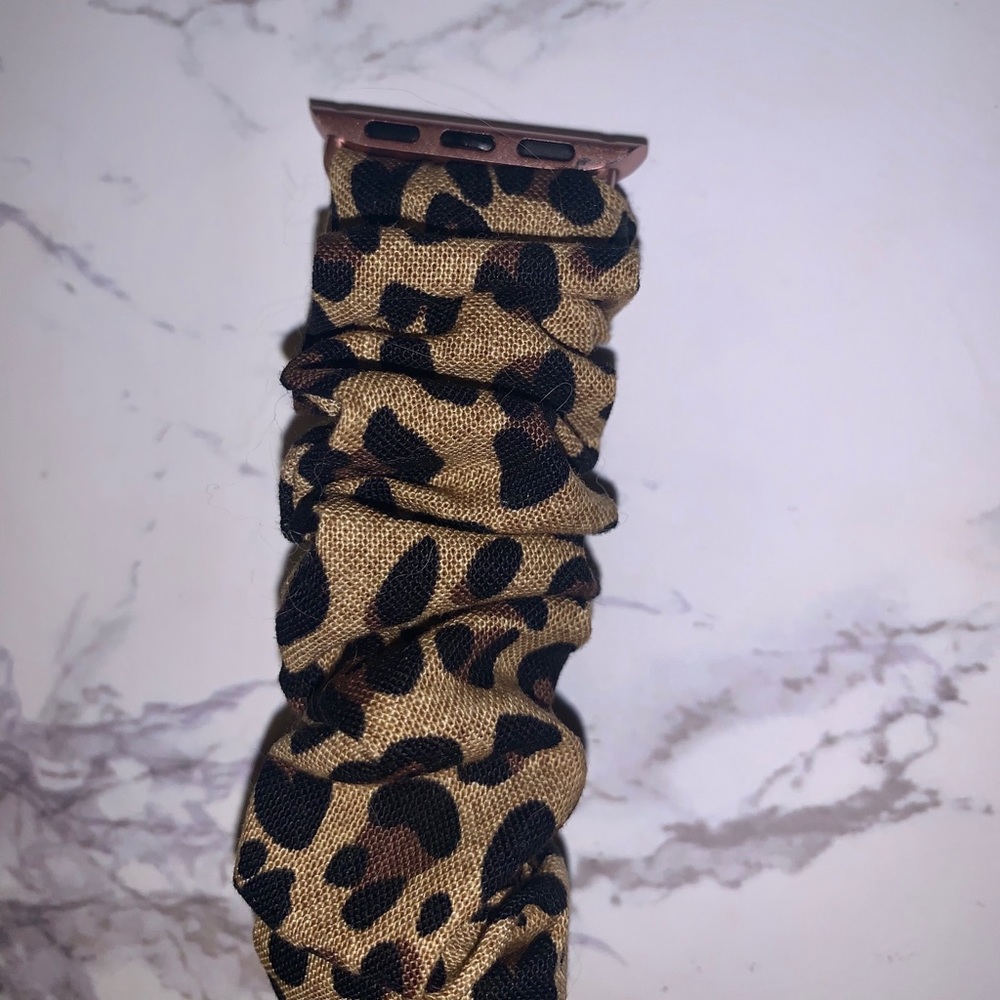 Leopard Apple Watch Scrunchie Band - Picture 3 of 7